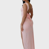 Clara™ - Vestido elegante e intemporal com fenda