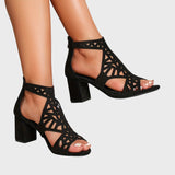 Savana™ – Sandálias de salto com recortes geométricos